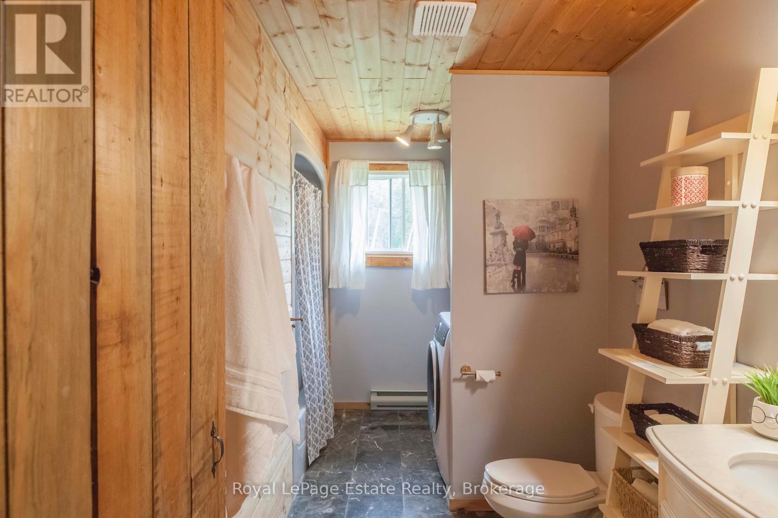 503 Bruce Avenue, South Bruce Peninsula, Ontario  N0H 2G0 - Photo 42 - X12328418