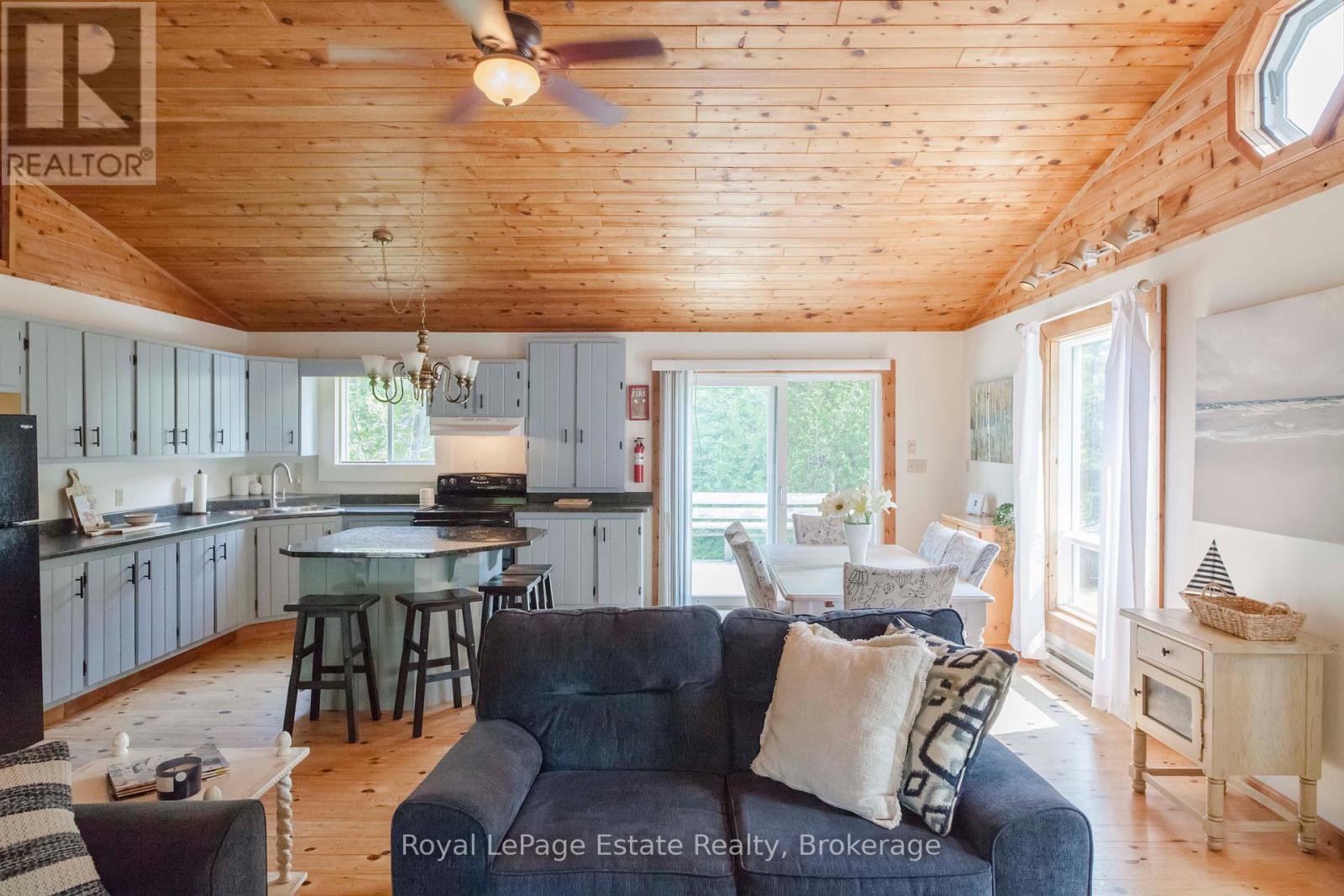 503 Bruce Avenue, South Bruce Peninsula, Ontario  N0H 2G0 - Photo 21 - X12328418