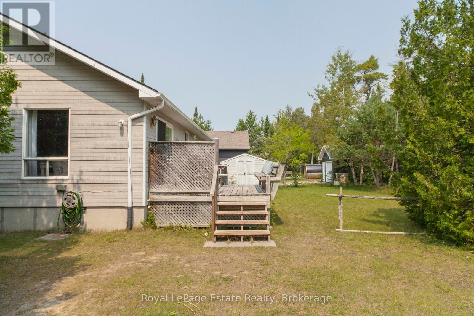 503 Bruce Avenue, South Bruce Peninsula, Ontario  N0H 2G0 - Photo 46 - X12328418