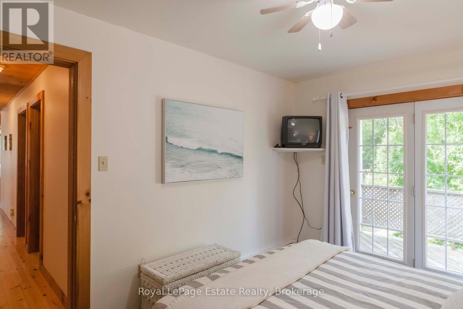 503 Bruce Avenue, South Bruce Peninsula, Ontario  N0H 2G0 - Photo 33 - X12328418