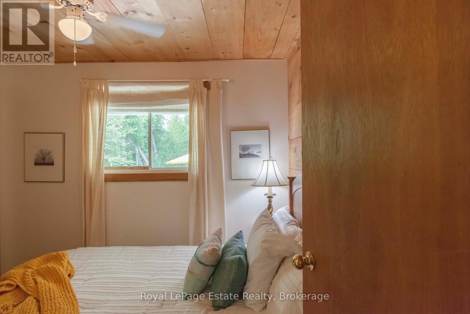 503 Bruce Avenue, South Bruce Peninsula, Ontario  N0H 2G0 - Photo 40 - X12328418