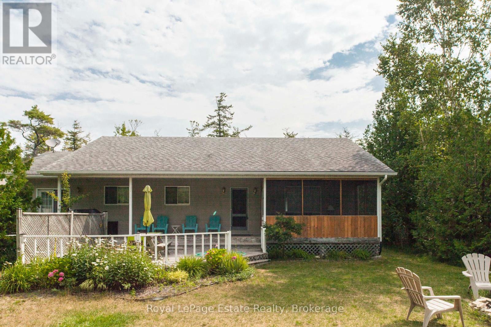 503 Bruce Avenue, South Bruce Peninsula, Ontario  N0H 2G0 - Photo 5 - X12328418
