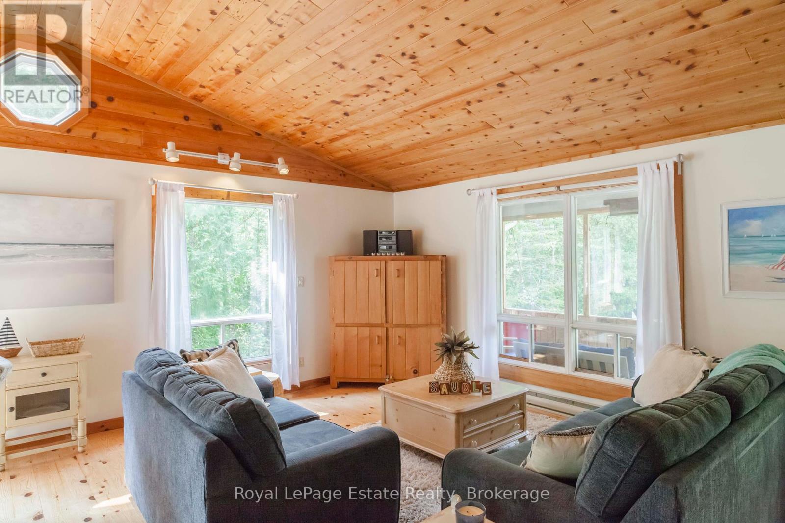 503 Bruce Avenue, South Bruce Peninsula, Ontario  N0H 2G0 - Photo 17 - X12328418