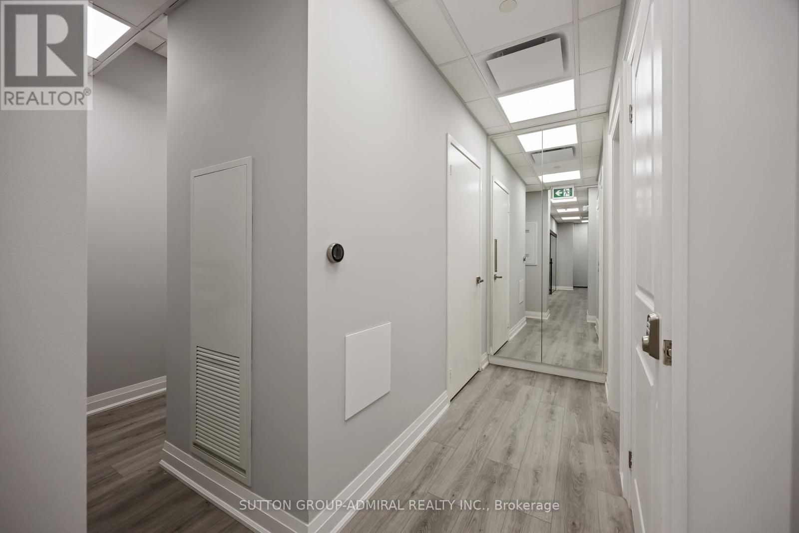 504 Wilson Avenue, Toronto, Ontario  M3H 1T8 - Photo 17 - C12370602