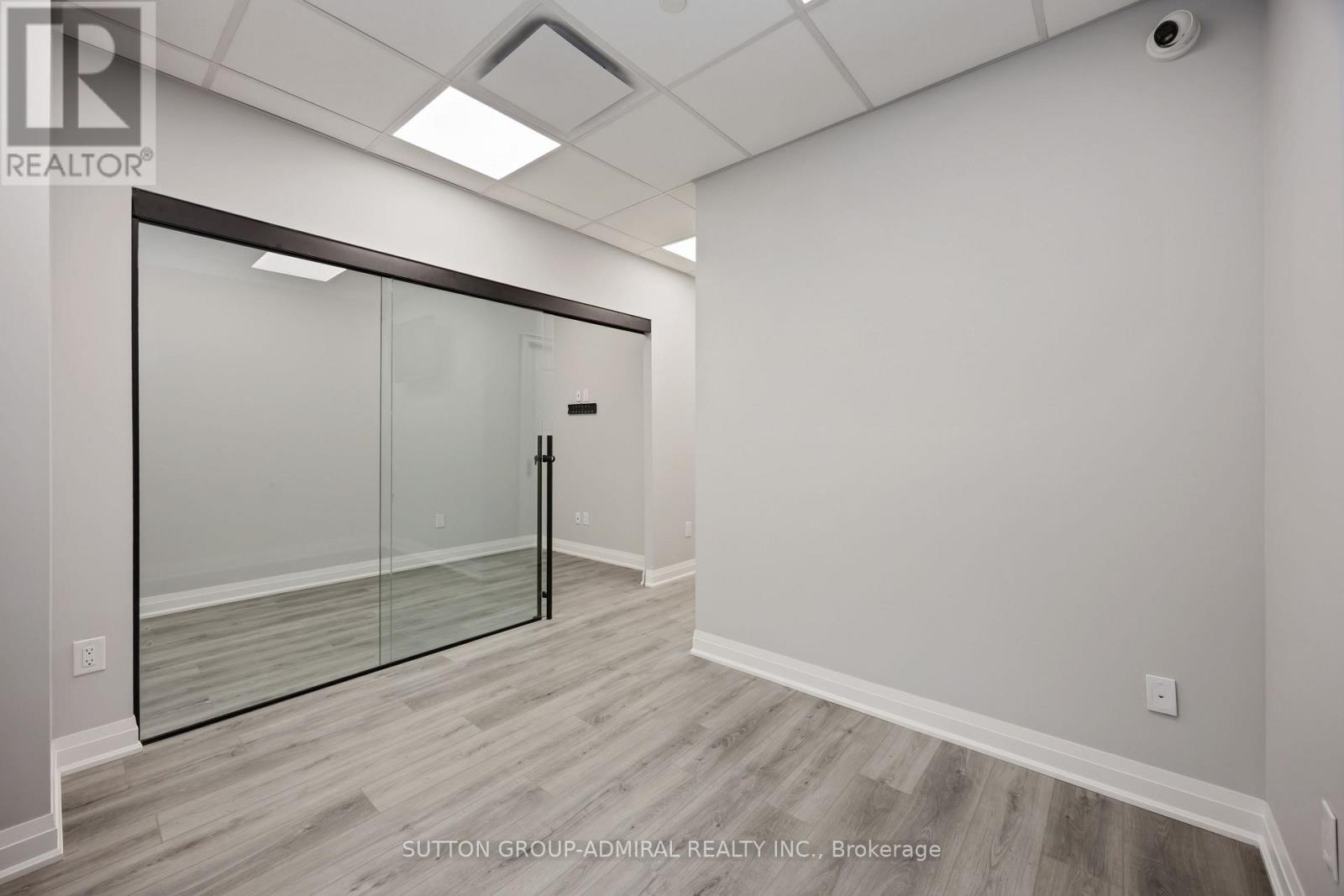 504 Wilson Avenue, Toronto, Ontario  M3H 1T8 - Photo 6 - C12370602