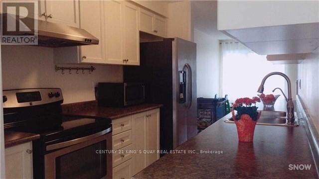12 Westcliffe Crescent, Richmond Hill, Ontario  L4E 0S1 - Photo 5 - N12370607