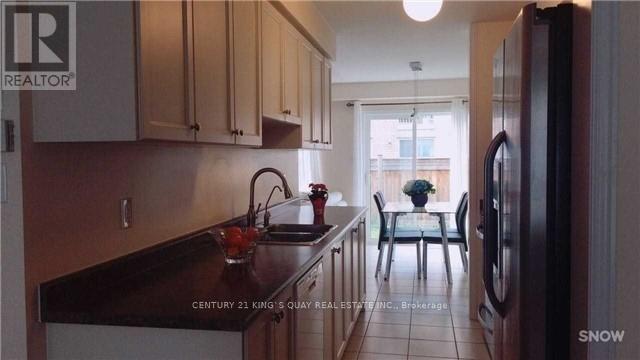 12 Westcliffe Crescent, Richmond Hill, Ontario  L4E 0S1 - Photo 6 - N12370607