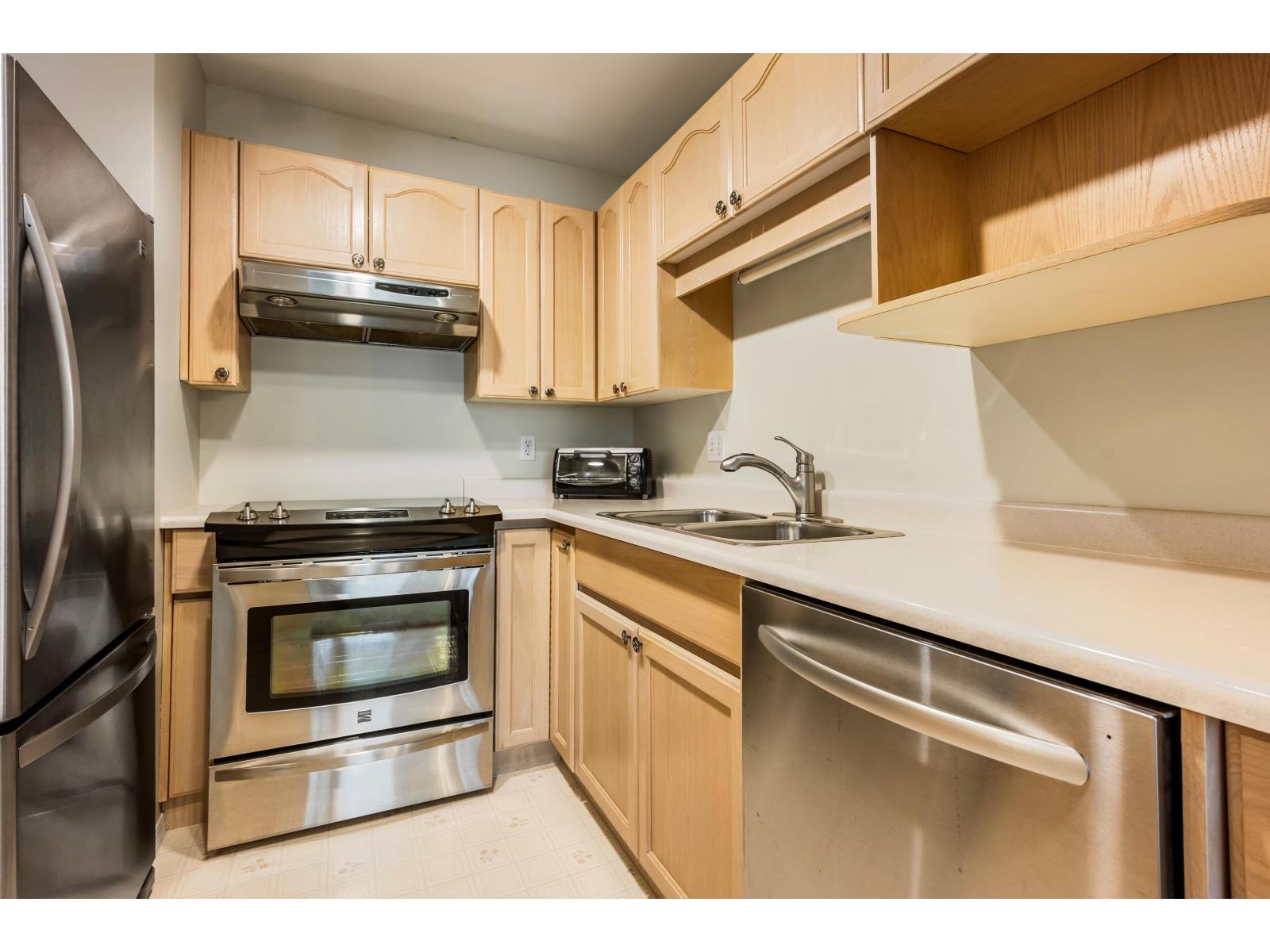 303 9400 Cook Street, Chilliwack Downtown, Chilliwack, British Columbia  V2P 4J6 - Photo 5 - R3041415