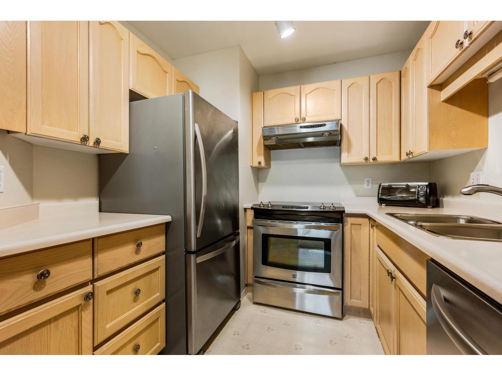303 9400 Cook Street, Chilliwack Downtown, Chilliwack, British Columbia  V2P 4J6 - Photo 4 - R3041415