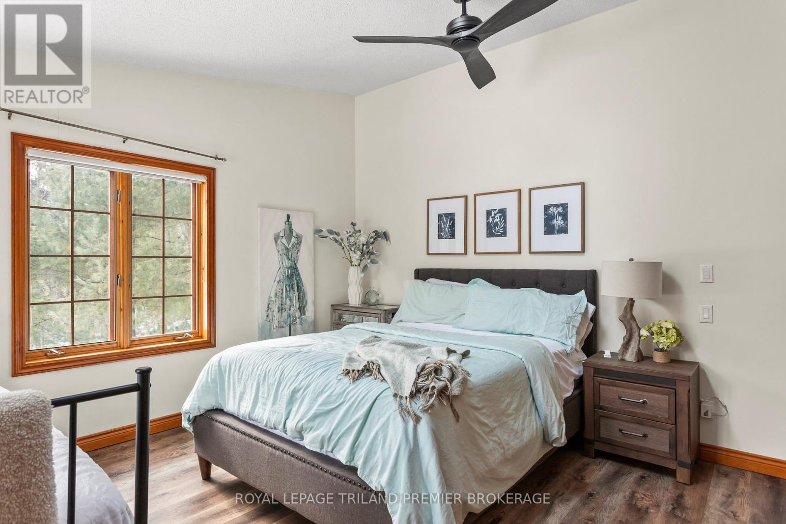 9936 Ontario Street, Lambton Shores, Ontario  N0M 2L0 - Photo 29 - X12370669