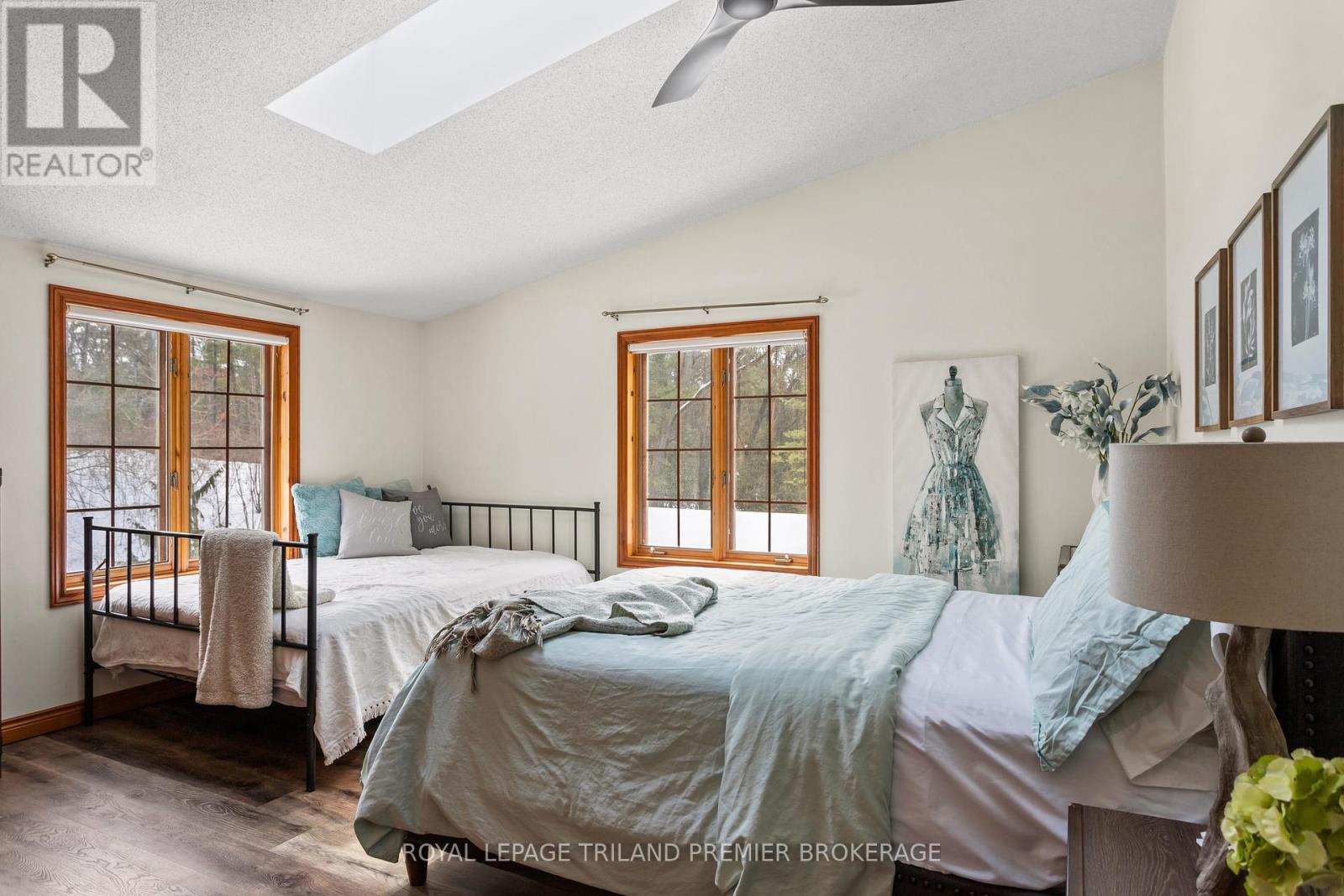 9936 Ontario Street, Lambton Shores, Ontario  N0M 2L0 - Photo 30 - X12370669