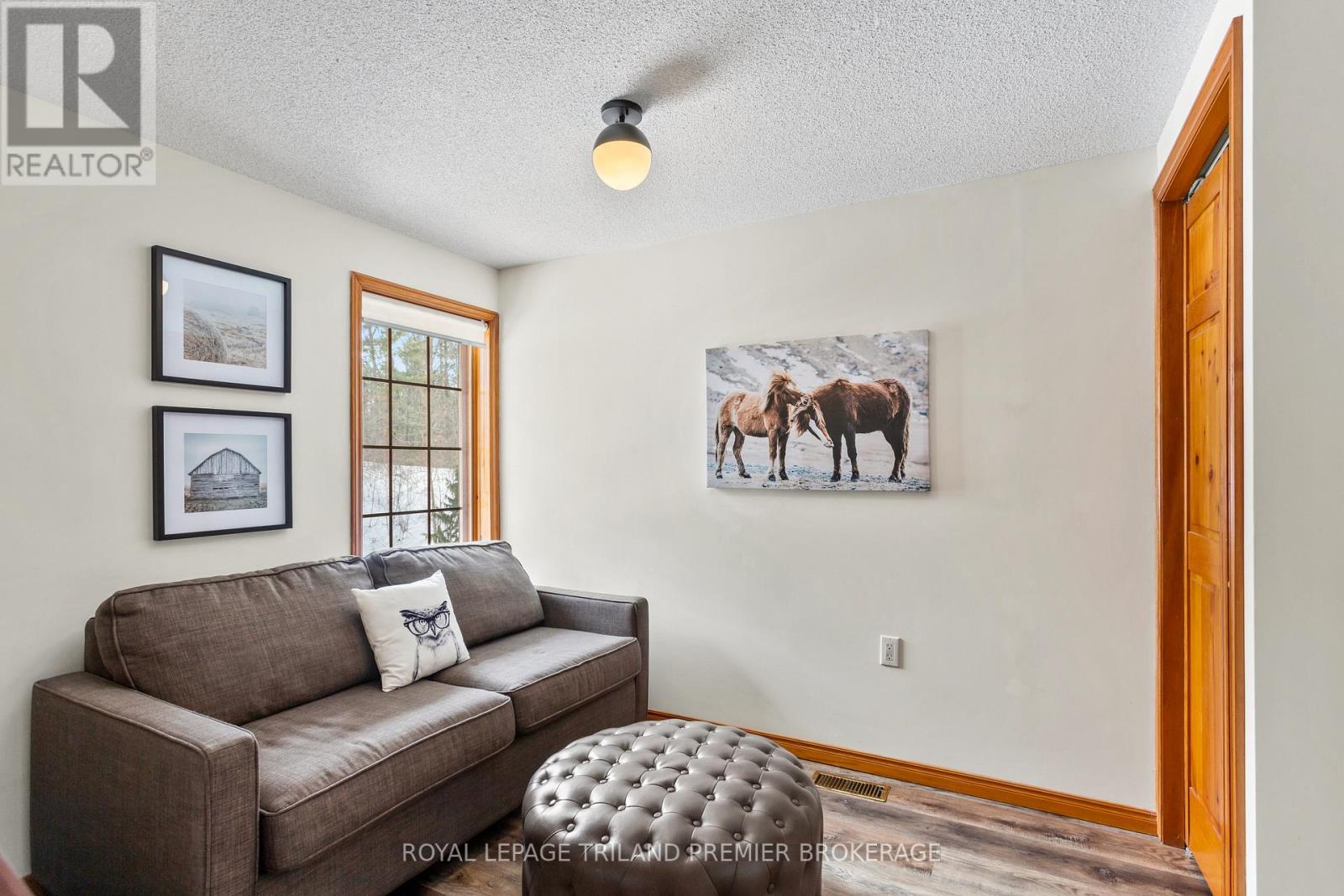 9936 Ontario Street, Lambton Shores, Ontario  N0M 2L0 - Photo 33 - X12370669