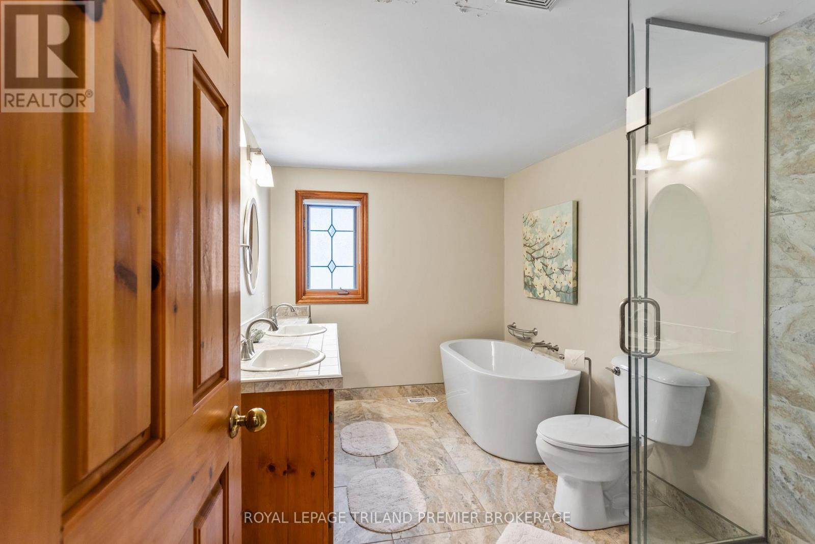 9936 Ontario Street, Lambton Shores, Ontario  N0M 2L0 - Photo 35 - X12370669