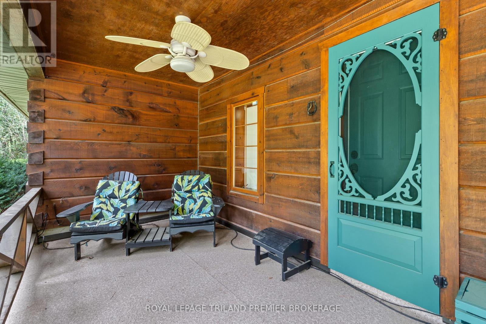 9936 Ontario Street, Lambton Shores, Ontario  N0M 2L0 - Photo 4 - X12370669