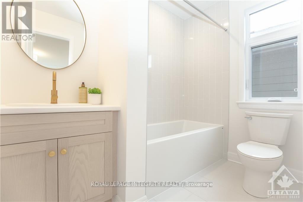 1098 Blanding Street, Ottawa, Ontario  K2T 0S2 - Photo 26 - X12370717