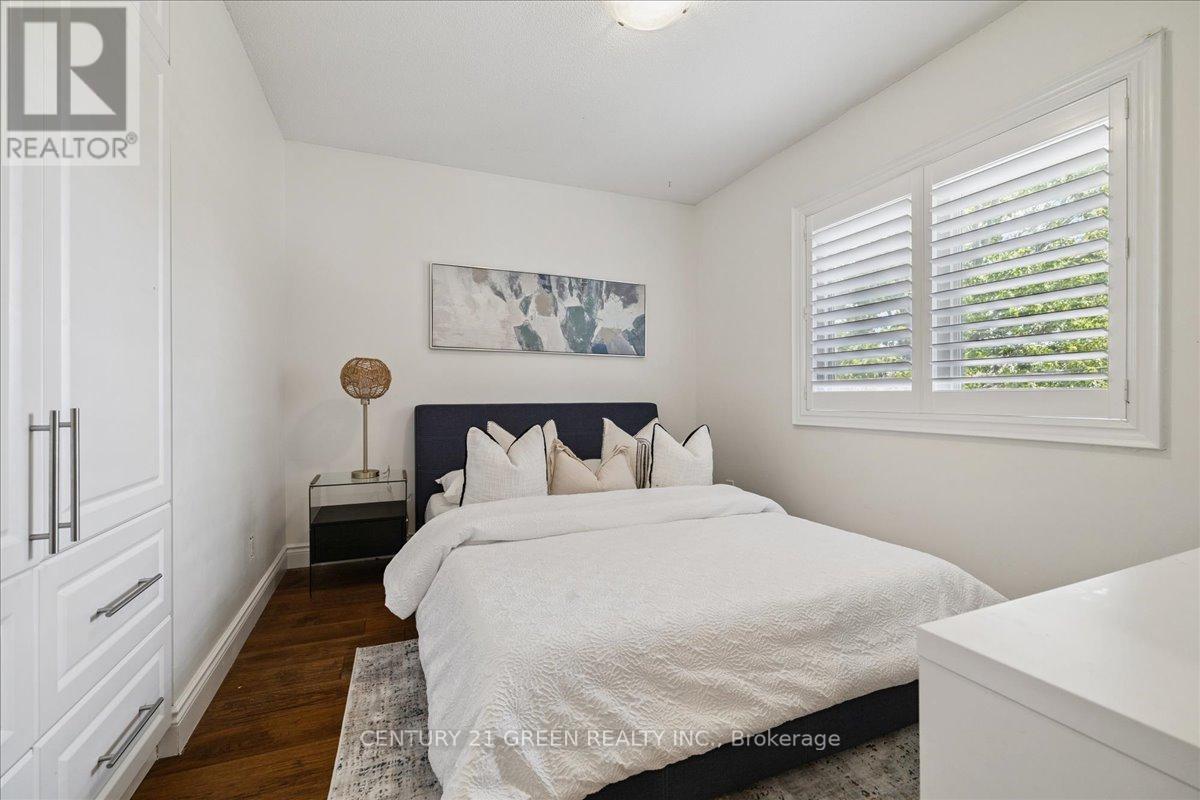 223 O'donoghue Avenue, Oakville, Ontario  L6H 3W5 - Photo 28 - W12370600