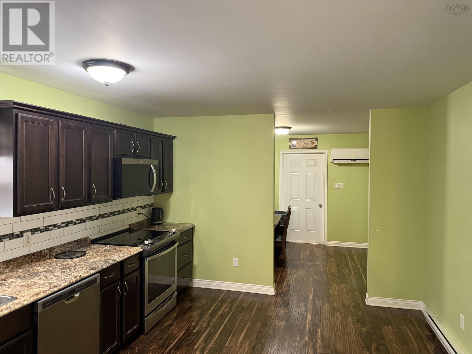 339 Hudson Street, New Waterford, Nova Scotia  B1E 3P7 - Photo 6 - 202521956