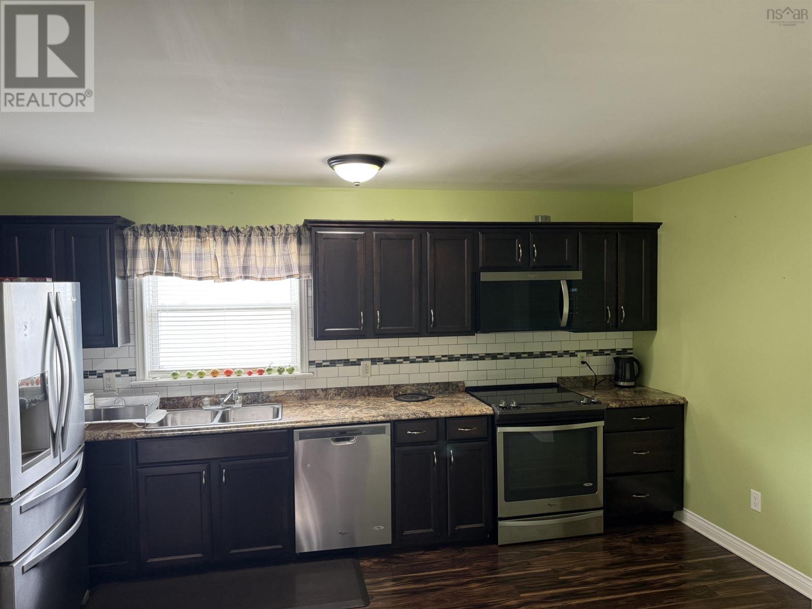 339 Hudson Street, New Waterford, Nova Scotia  B1E 3P7 - Photo 4 - 202521956