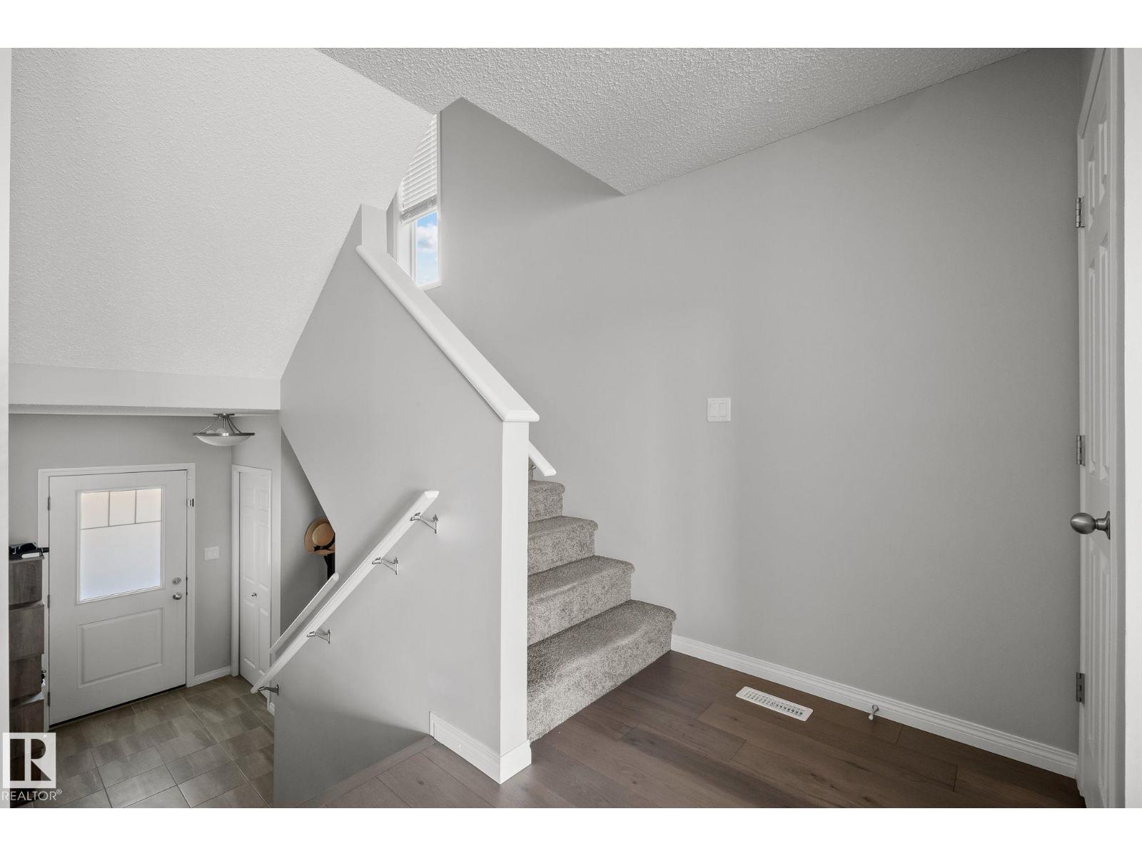 8511 24 Ave Sw, Edmonton, Alberta  T6X 2G3 - Photo 5 - E4455299