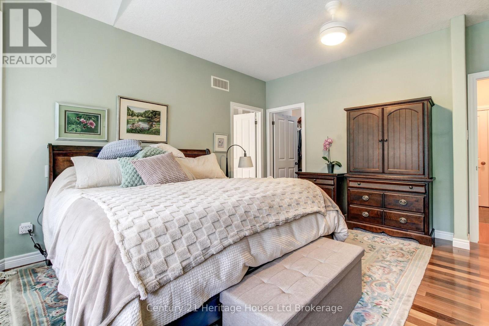 596 Lakeview Drive, Woodstock, Ontario  N4T 0A5 - Photo 17 - X12370668