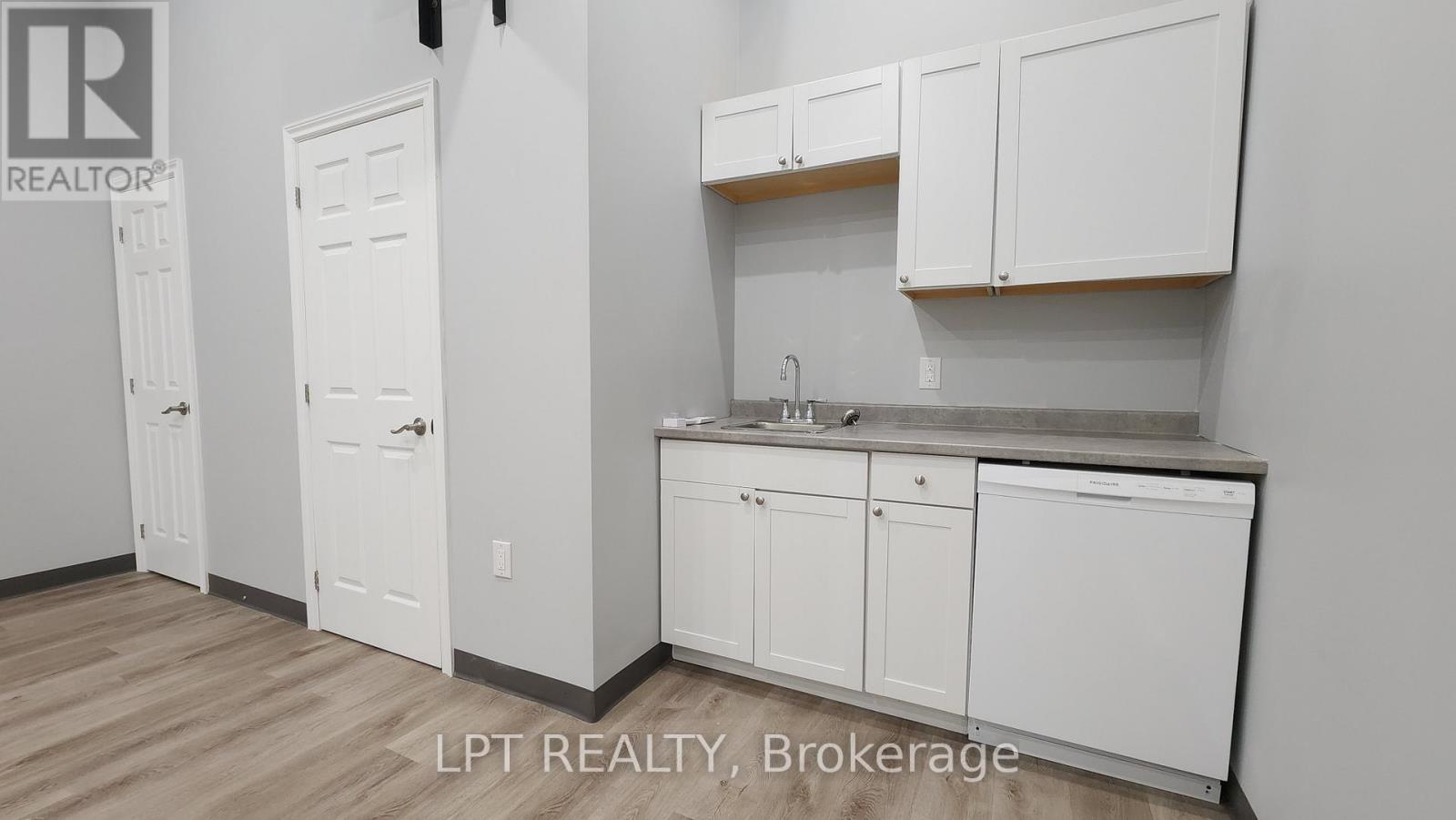 57-59 Collier Street, Barrie (City Centre), Ontario  L4M 1G7 - Photo 34 - S12309985