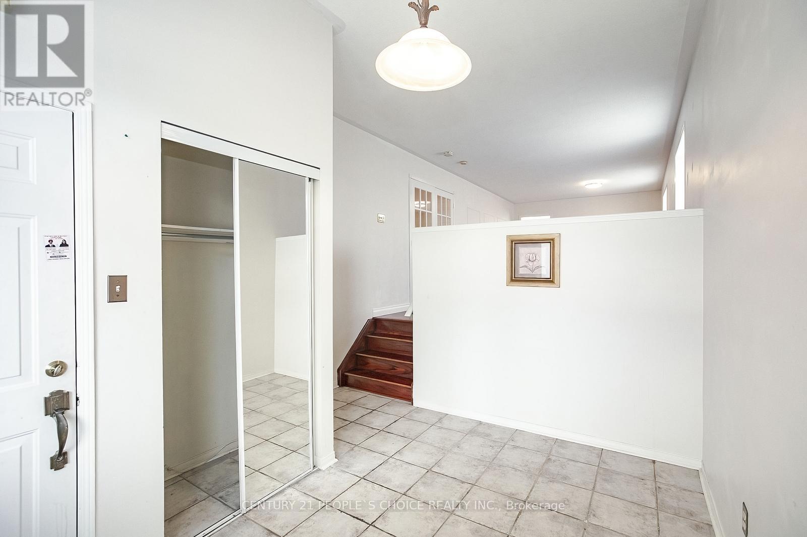 272 Vintage Gate, Brampton, Ontario  L6X 5B7 - Photo 9 - W12363072