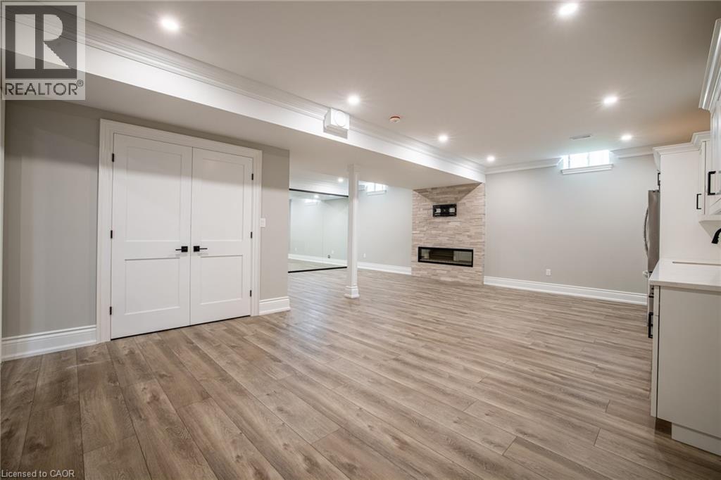 31 Bayside Court, Burlington, Ontario  L7T 1M8 - Photo 33 - 40759700