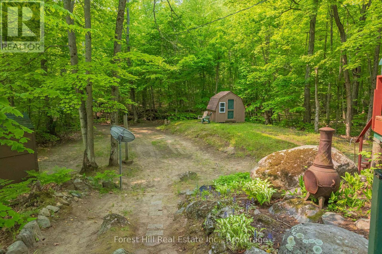 1067 West Black Lake Road, Muskoka Lakes, Ontario  P0C 1M0 - Photo 24 - X12199734