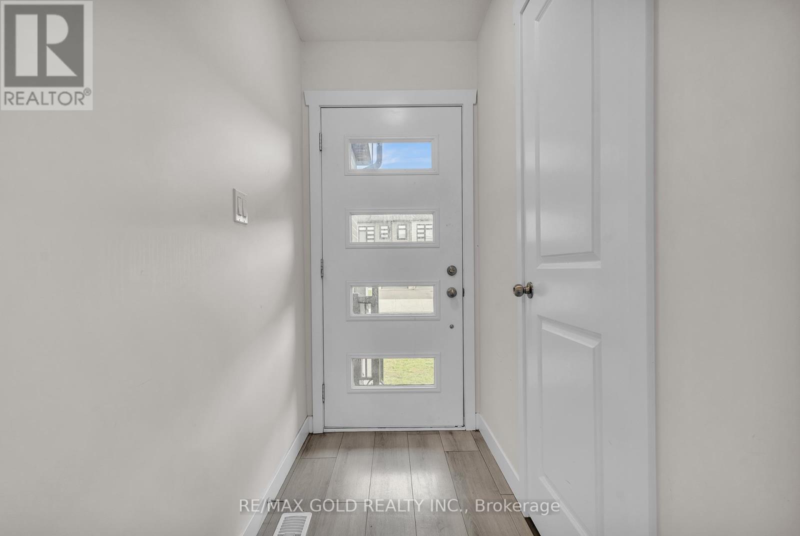 50 Wilkinson Avenue, Cambridge, Ontario  N1S 0C5 - Photo 14 - X12369293