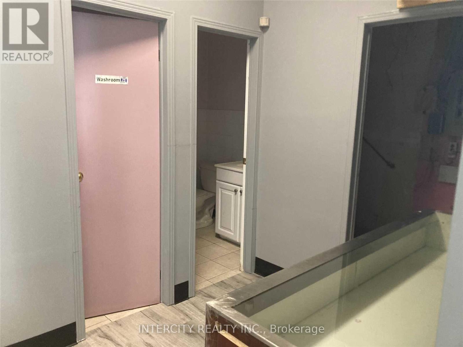 9 - 2100 Steeles Avenue, Vaughan, Ontario  L4K 2V1 - Photo 12 - N12370675