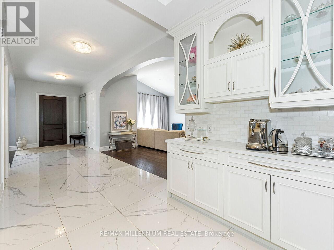 3392 Line 13, Bradford West Gwillimbury, Ontario  L0L 1L0 - Photo 16 - N12370704