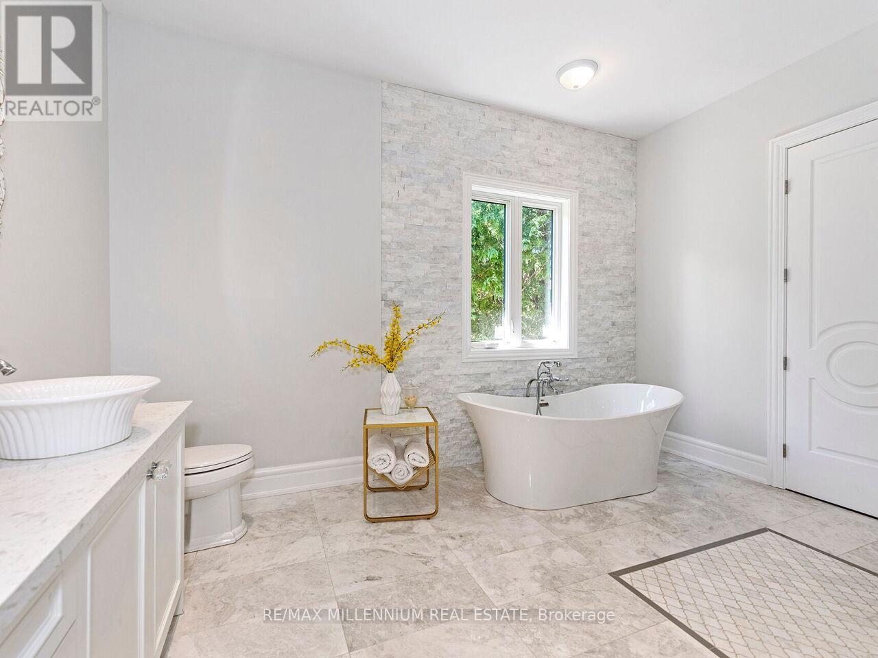 3392 Line 13, Bradford West Gwillimbury, Ontario  L0L 1L0 - Photo 26 - N12370704