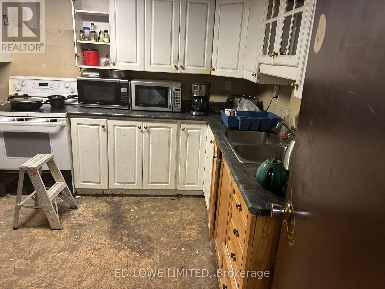 345 Atherley Road, Orillia, Ontario  L3V 1N9 - Photo 5 - S12370737