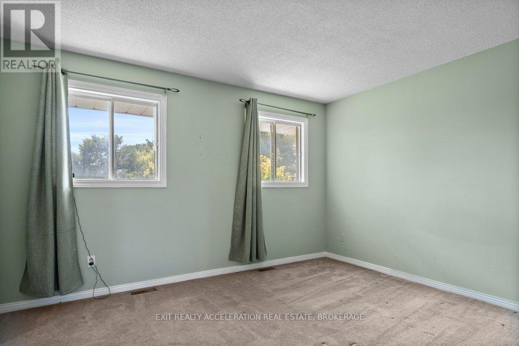 150 Shoreline Crescent, Greater Napanee (Greater Napanee), Ontario  K7R 4B7 - Photo 29 - X12370778