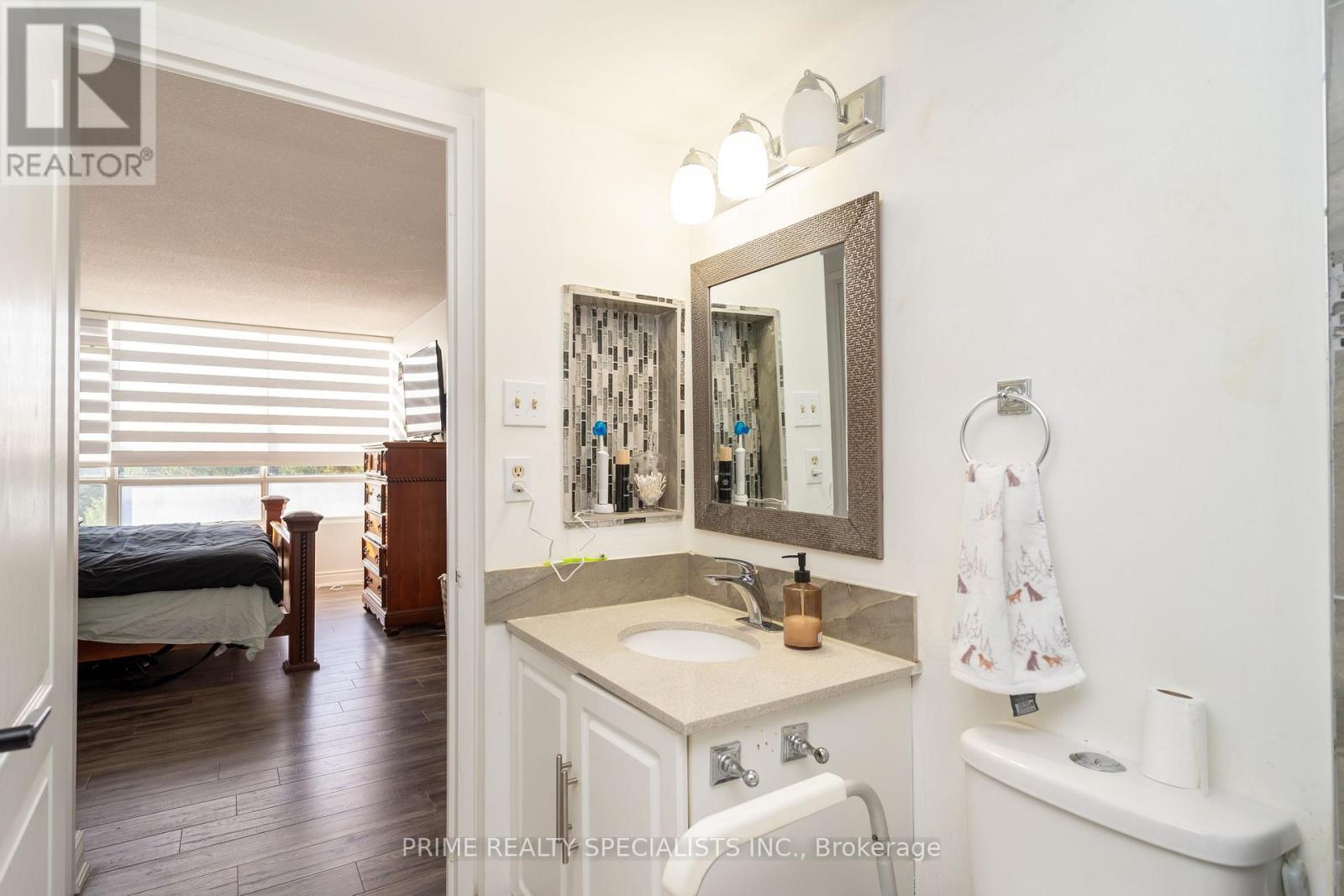611 - 26 Hanover Road, Brampton, Ontario  L6S 4T2 - Photo 33 - W12370643