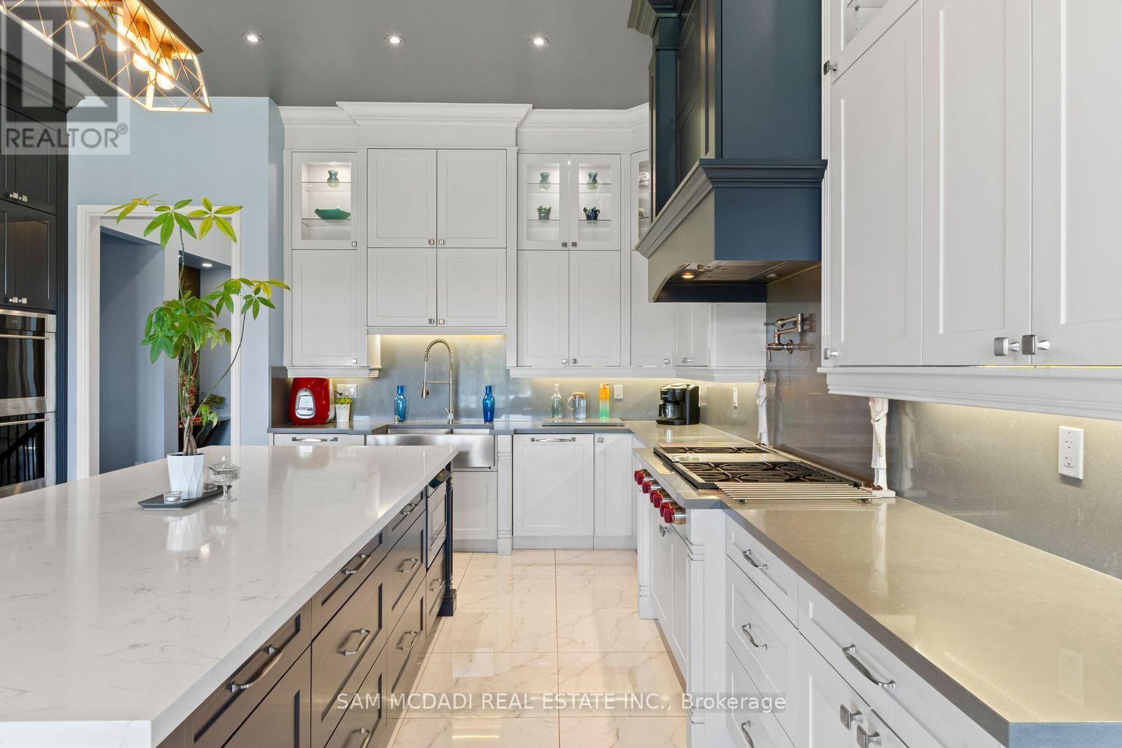 40 Quintette Close, Brampton, Ontario  L6P 4E1 - Photo 15 - W12370727
