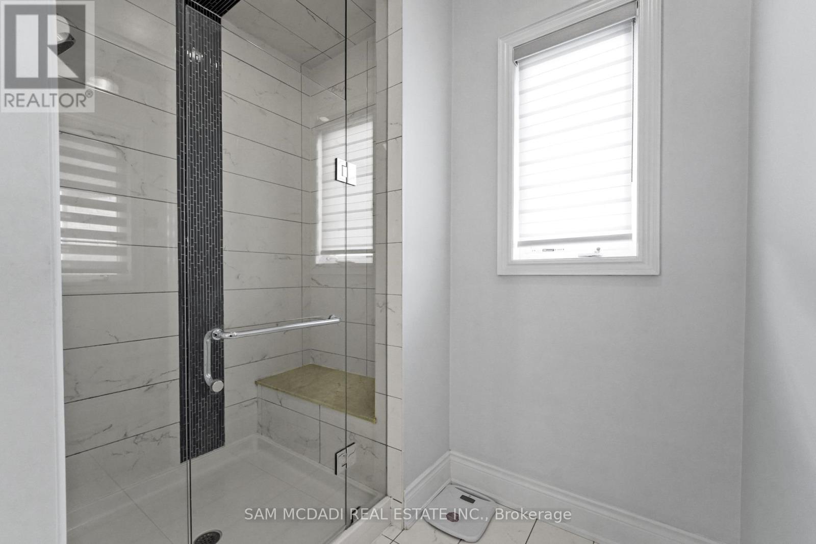 40 Quintette Close, Brampton, Ontario  L6P 4E1 - Photo 36 - W12370727