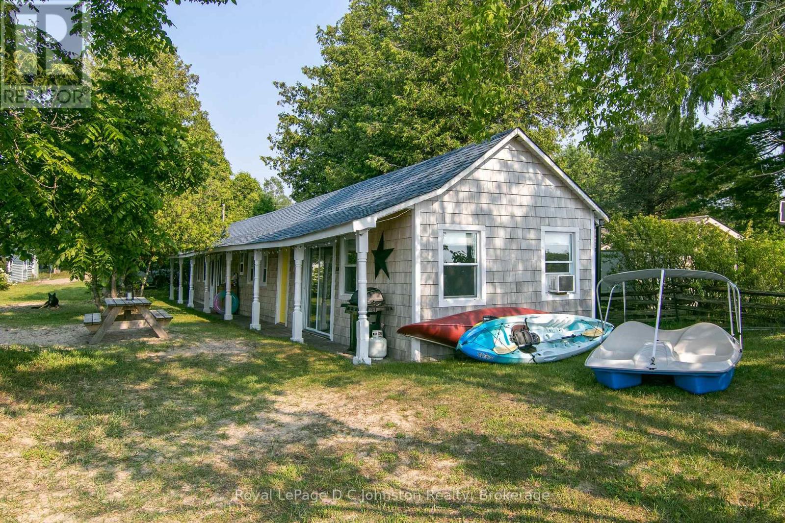 105 5th Avenue S, Native Leased Lands, Ontario  N0H 2L0 - Photo 24 - X12370783