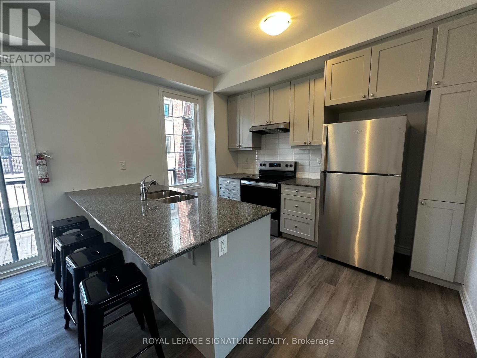 12 - 1259 Lily Crescent, Milton, Ontario  L9E 2C1 - Photo 7 - W12367532