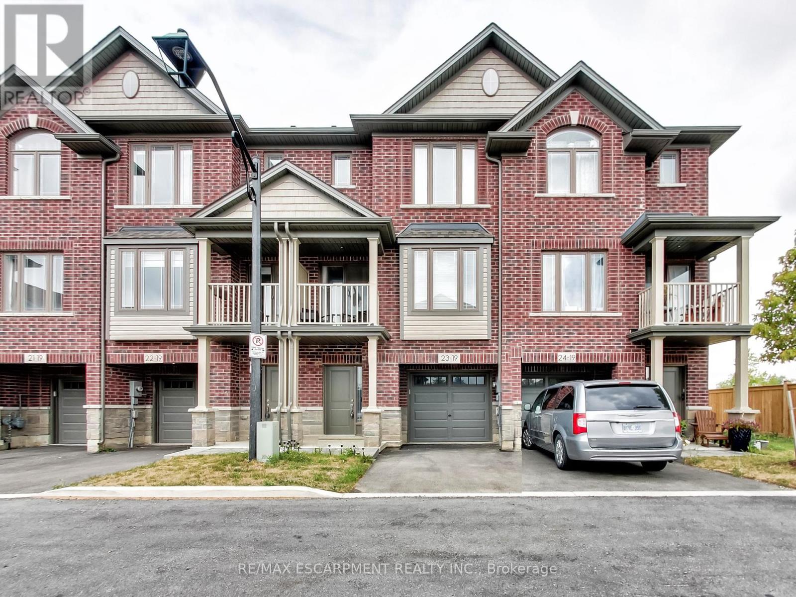 23 - 19 PICARDY DRIVE, Hamilton, Ontario