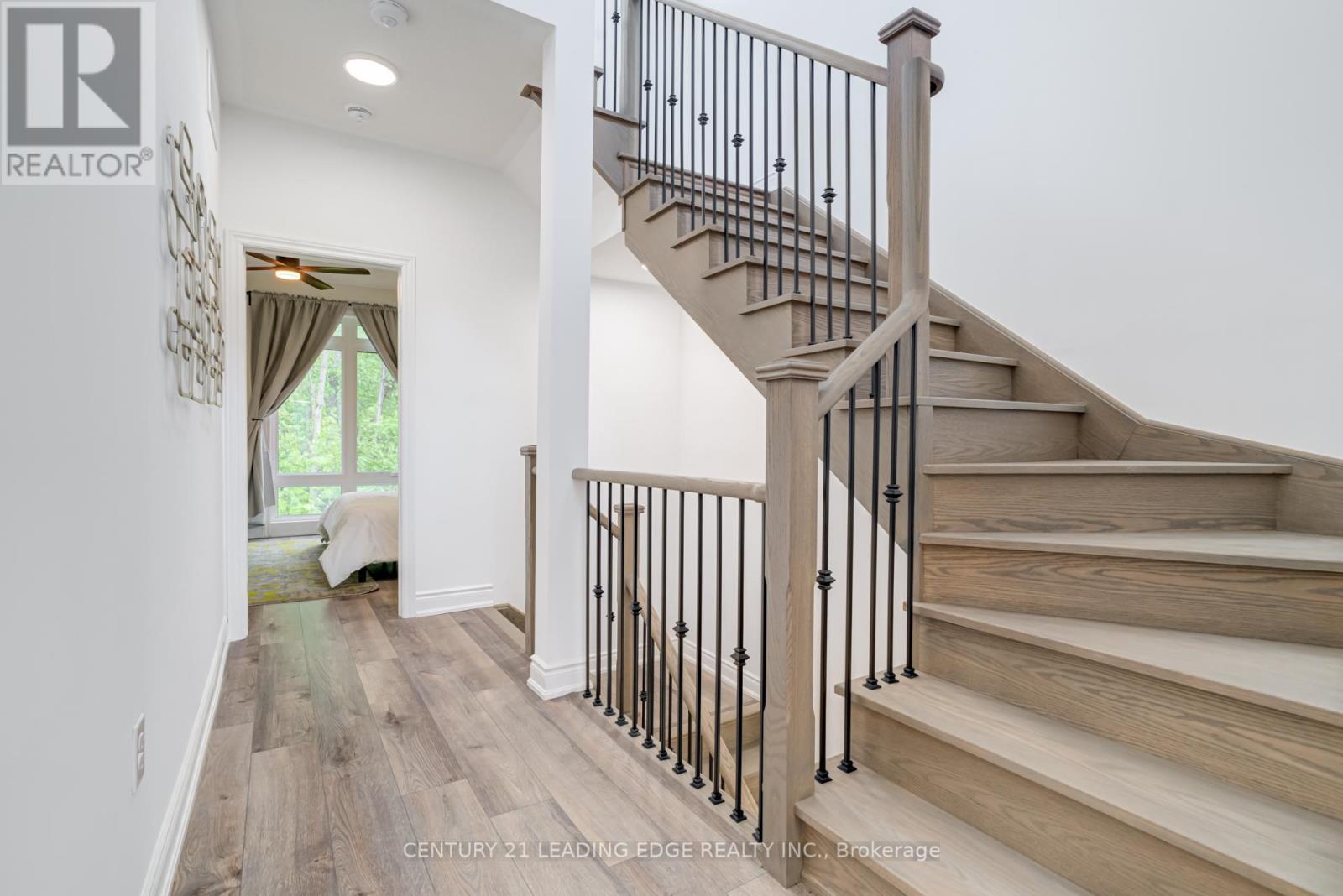 105 Marina Village Drive, Georgian Bay (Baxter), Ontario  L0K 1S0 - Photo 29 - X12370696