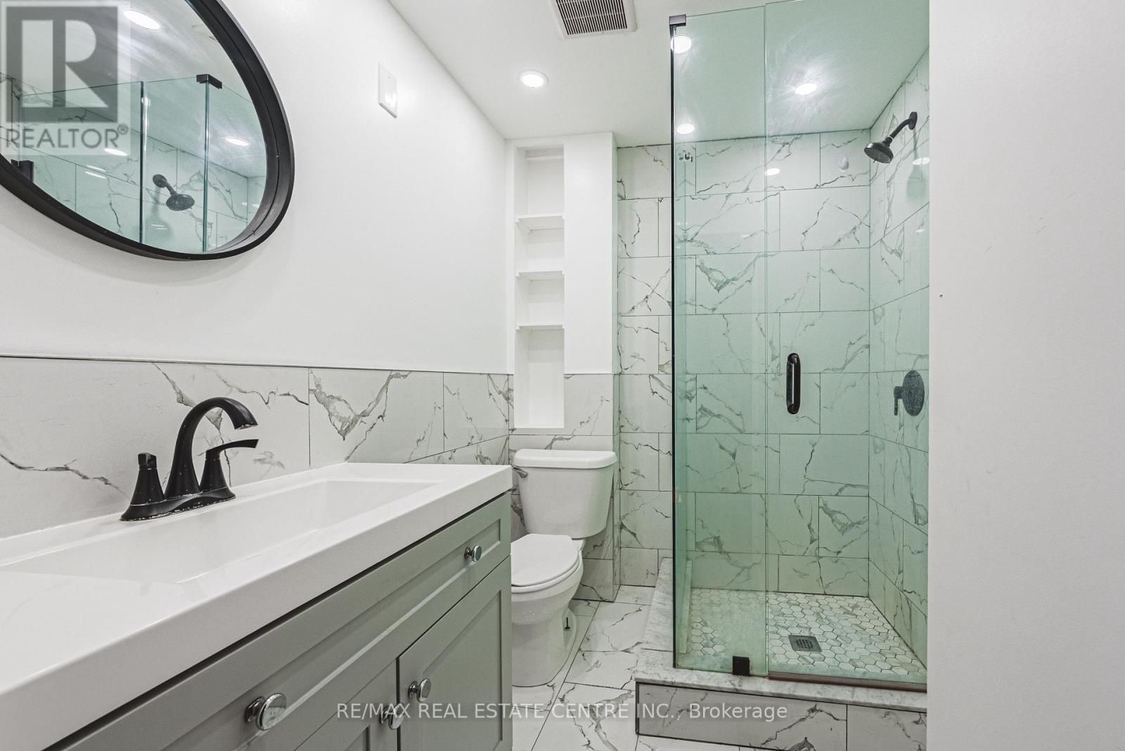 70 Hillview Street, Hamilton, Ontario  L8S 2Z2 - Photo 22 - X12370700