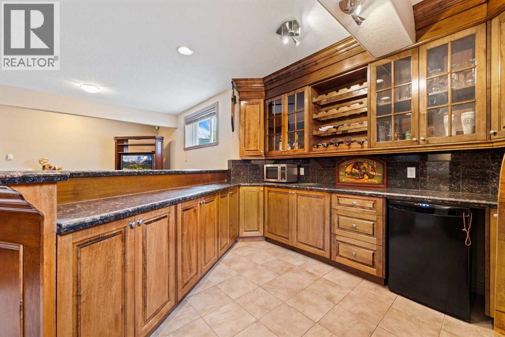 Property at 4 Lynx Meadows Court NW image 5