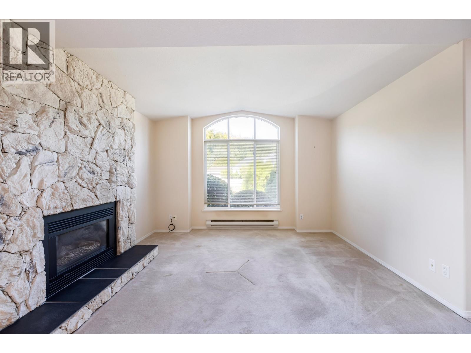 6114 S Gale Avenue, Sechelt, British Columbia  V7Z 0P9 - Photo 7 - R3041421