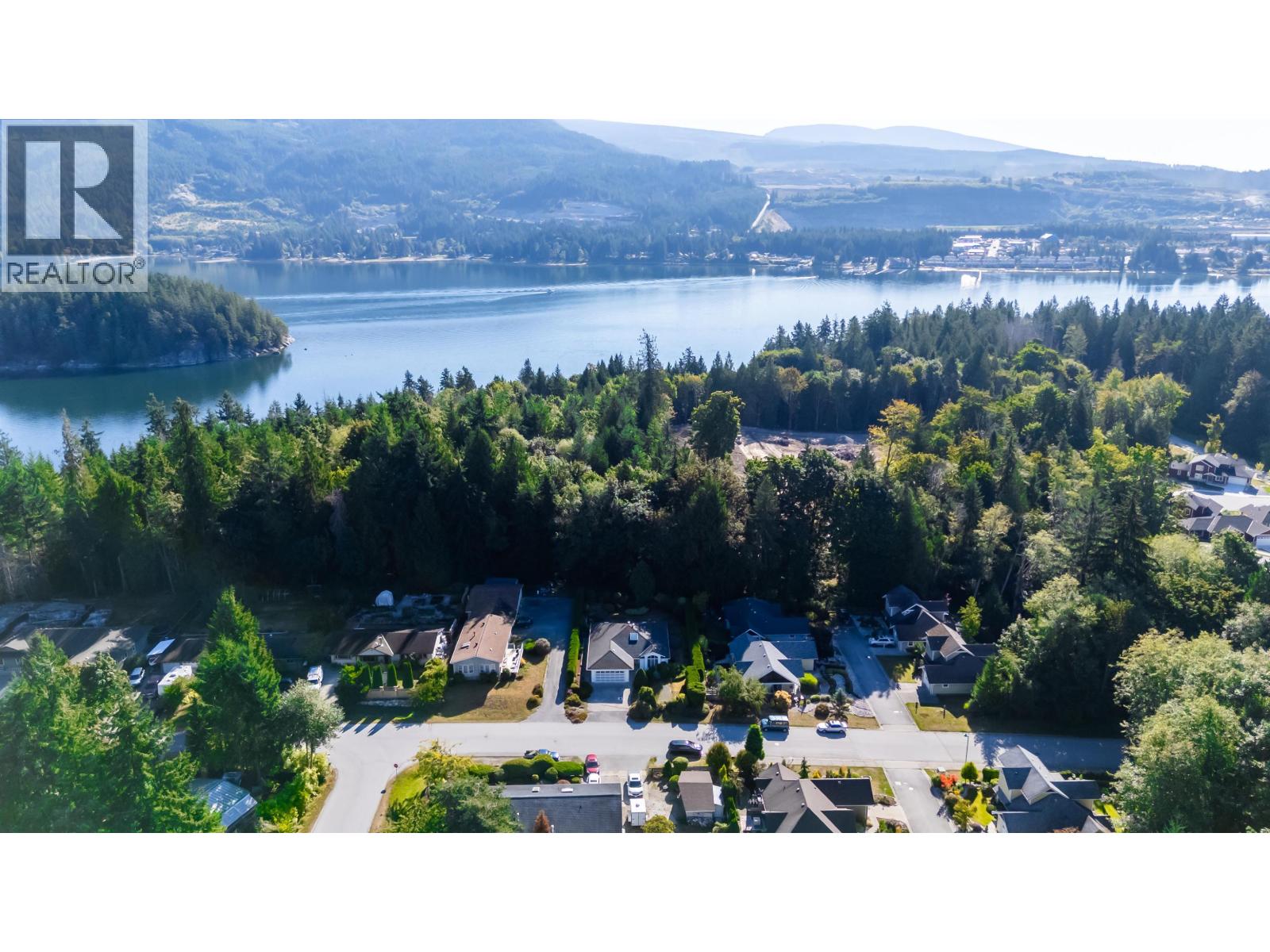 6114 S Gale Avenue, Sechelt, British Columbia  V7Z 0P9 - Photo 36 - R3041421