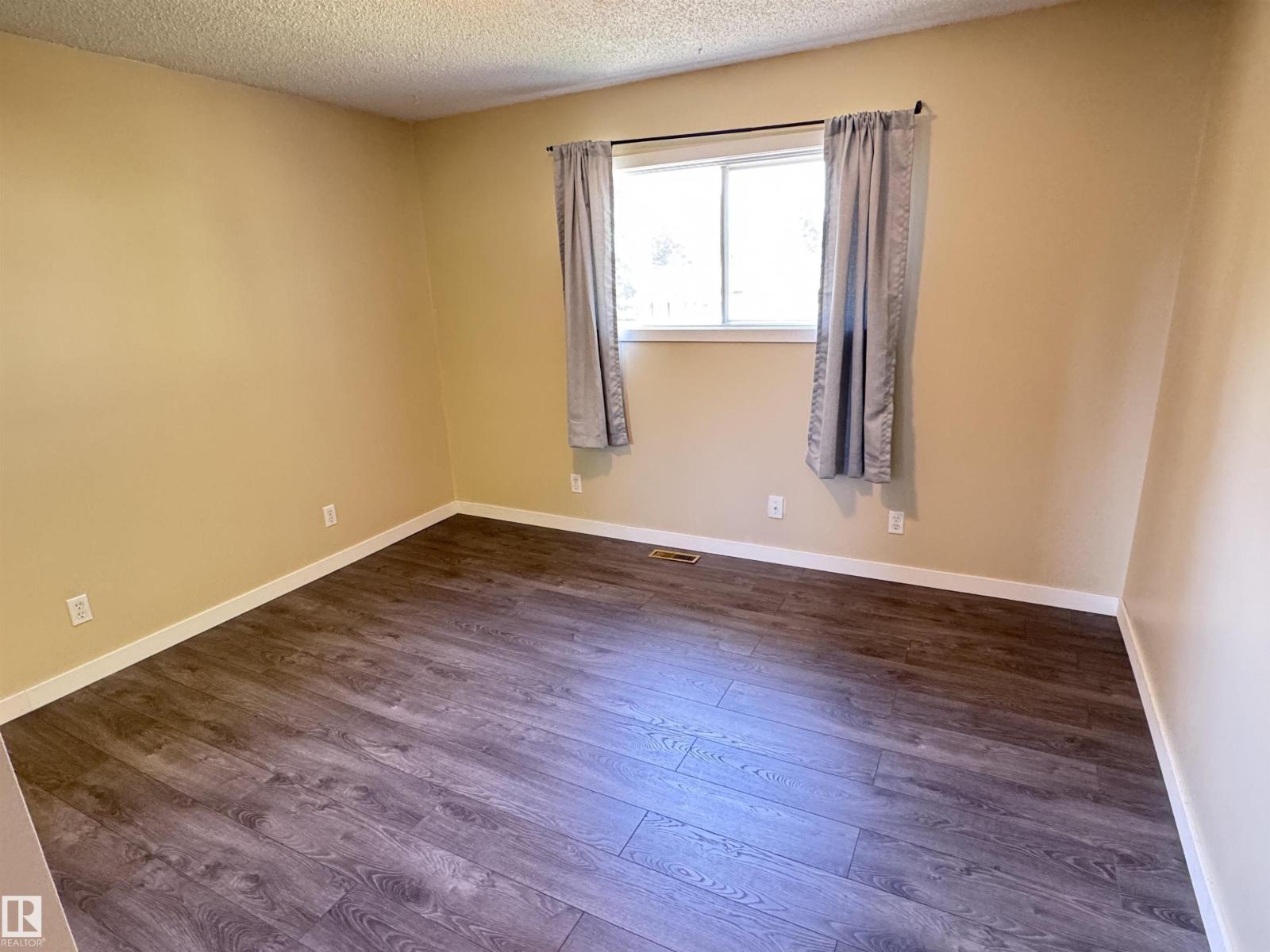 5015 51 Av, Jarvie, Alberta  T0G 1H0 - Photo 25 - E4455309