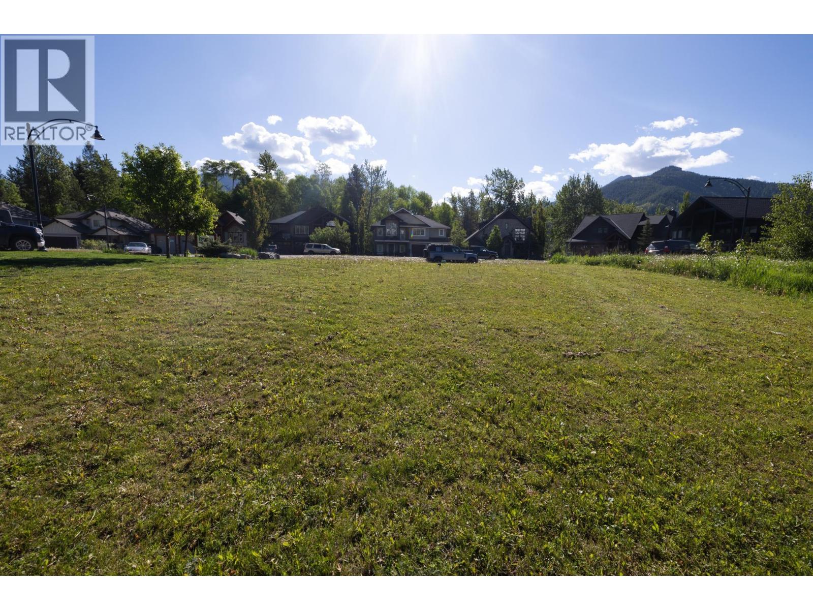 18 Silver Ridge Way, Fernie, British Columbia  V0B 1M2 - Photo 22 - 10360874