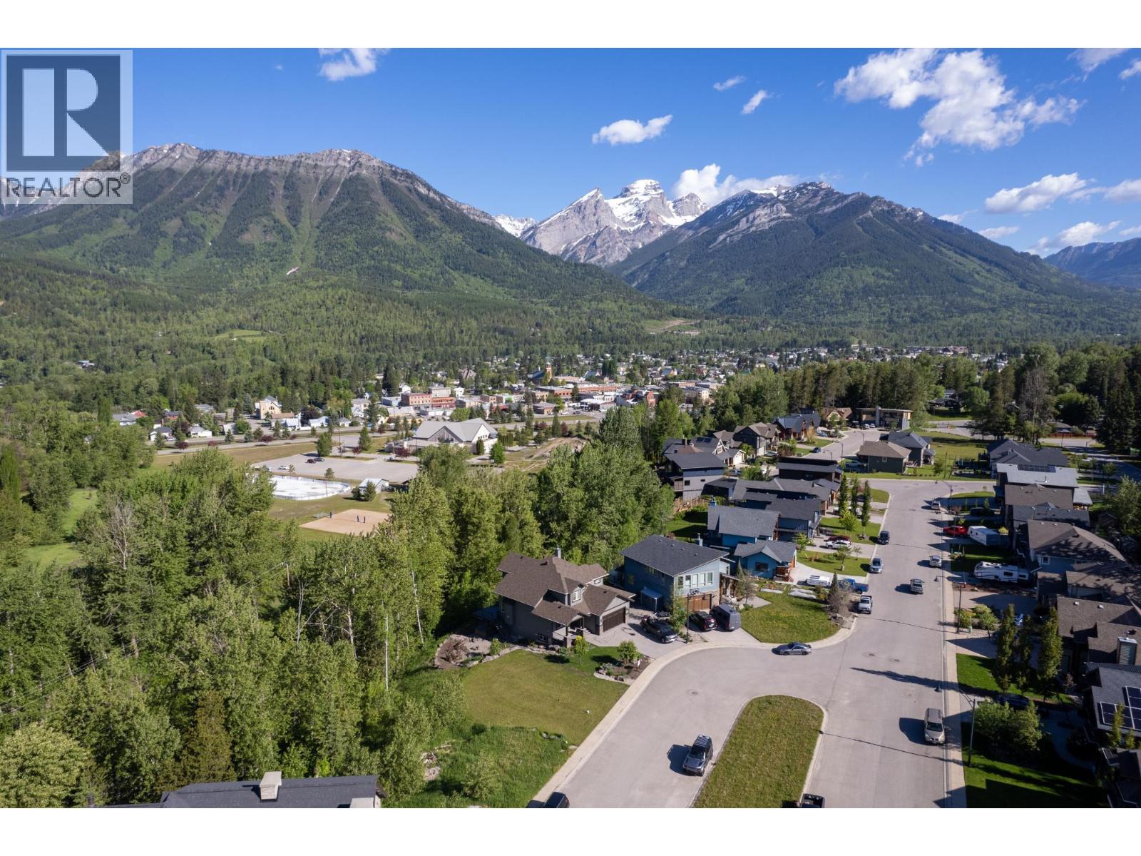 18 Silver Ridge Way, Fernie, British Columbia  V0B 1M2 - Photo 8 - 10360874