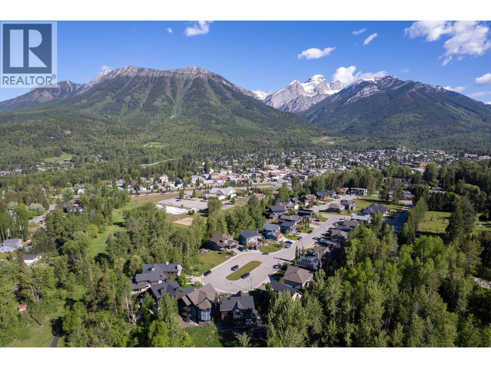 18 Silver Ridge Way, Fernie, British Columbia  V0B 1M2 - Photo 9 - 10360874