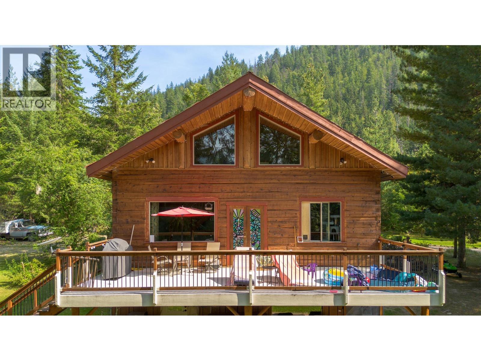 1834 Stepp Pit Road, Sicamous, British Columbia
